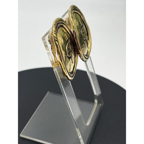 Elizabeth Taylor Monogram Rare Vintage Estate Signed AVON 1.5” 1993 Clip Earring - Picture 11 of 14